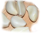 Peeled garlic